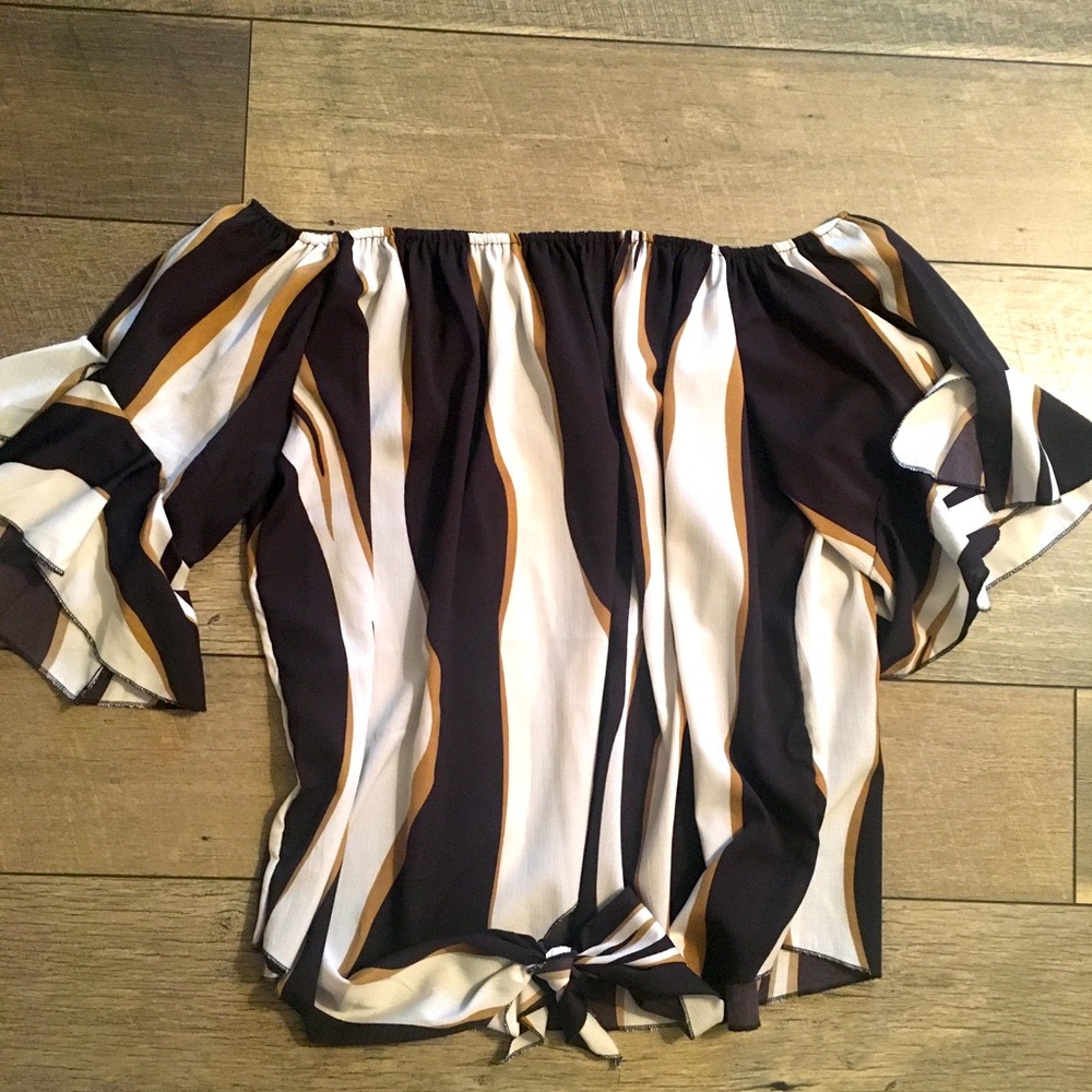 Never worn Off Shoulder Shirt